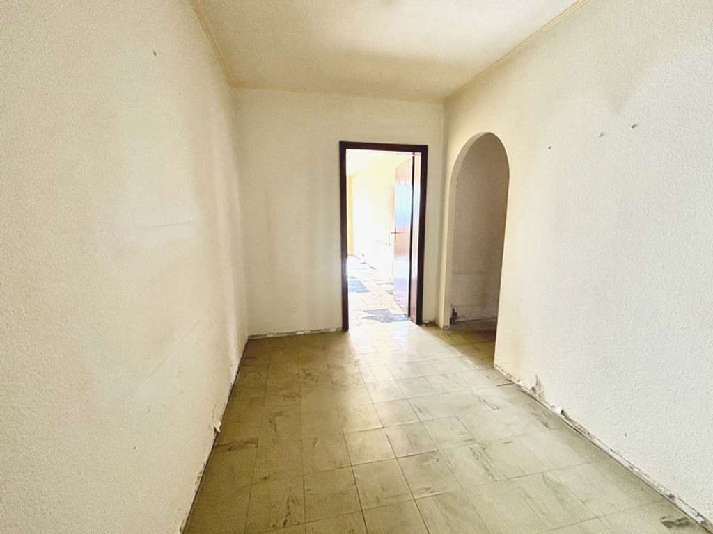 Immobilie in Wuppertal - Renovierungsbedürftige 3-Zimmer-Wohnung mit Balkon - Bild 3