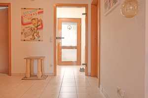 Apartes Einfamilienhaus mit großem Garten, Garage und Stellplätzen – Mayen-Koblenz (Kreis) – Vorschaubild 8
