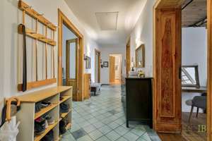 bezugsfreie 144m² Altbauwohnung, liebevoll saniert, 1.OG, Balkon, Keller, zentraler Lage Wilmersdorf – Die vollständige Adresse der Immobilie erhältst du vom Anbieter., 10713 Wilmersdorf, Berlin – Vorschaubild 2