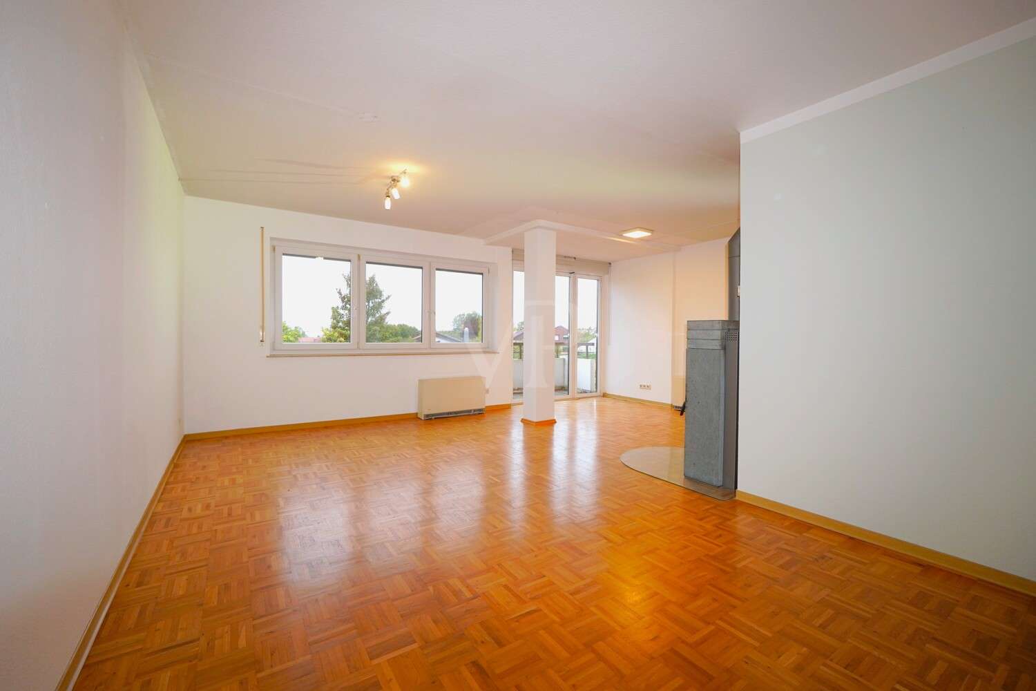 Immobilie in Künzelsau - Gepflegte 3,5-Zimmer-Wohnung mit Einbauküche und Parkettboden - Bild 4