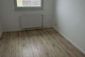 Schöne renovierte 3,0 Zimmer Wohnung mit kleinem Balkon – Lindenstraße 22, 38448 Vorsfelde, Wolfsburg – Vorschaubild 3