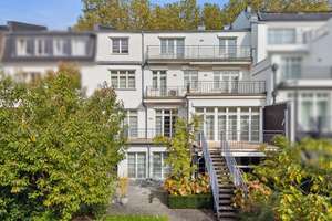 Modernes Stadtpalais im historischen Gewand