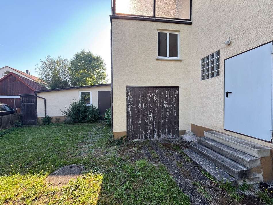 Werkstatt und Garagenzugang Ga