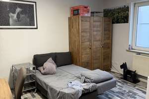 Kleine zentral gelegene Wohnung im Essener Süden – Die vollständige Adresse der Immobilie erhältst du vom Anbieter., 45134 Rellinghausen, Essen – Vorschaubild 2