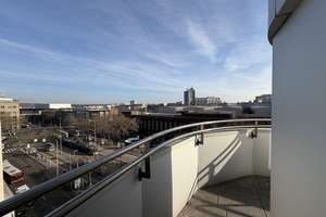 Stilvoll möblierte Etagenwohnung mit Balkon und modernem Ambiente zum Wohlfühlen – Konrad-Adenauer-Platz 10, 40210 Stadtmitte, Düsseldorf – Vorschaubild 9
