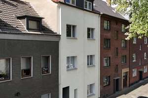 Attraktives Mehrgenerationenhaus mit  Maisonett Wohnung in Mittelmeiderich – Die vollständige Adresse der Immobilie erhältst du vom Anbieter., 47137 Mittelmeiderich, Duisburg – Vorschaubild 1