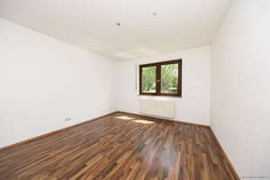 Bogenhausen: 2-Zimmer-Erdgeschosswohnung mit Wintergarten, privater Grünfläche & TG-Stellplatz! – Die vollständige Adresse der Immobilie erhältst du vom Anbieter., 81929 Englschalking, München – Vorschaubild 16