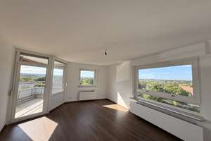Erstbezug nach Modernisierung: Stilvolle 3-Zimmer-Wohnung mit Traumblick & Garage im ikonischen Haus – Sautterweg 5, 70565 Fasanenhof, Stuttgart – Vorschaubild 2