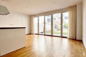 Einzigartiges Stadthaus im ruhigen Innenhof – Reihenmittelhaus mit Garten  exklusiver Dachterrasse – Die vollständige Adresse der Immobilie erhältst du vom Anbieter., 90429 Bärenschanze, Nürnberg – Vorschaubild 15