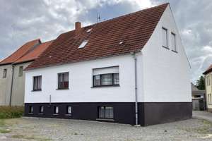 Solides EFH mit Keller und Garage ! – Die vollständige Adresse der Immobilie erhältst du vom Anbieter., 39359 Calvörde – Vorschaubild 2