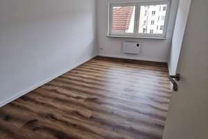 Stilvolle Lichtdurchflutete 2,5-Zimmer-Wohnung in Nürnberg – Die vollständige Adresse der Immobilie erhältst du vom Anbieter., 90461 Glockenhof, Nürnberg – Vorschaubild 2