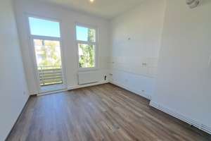 Erstbezug! Frisch sanierte 4-Zimmer-Wohnung mit Balkon und Dusche in Bremerhaven-Lehe! – Adolfstraße 24, 27576 Lehe, Bremerhaven – Vorschaubild 6