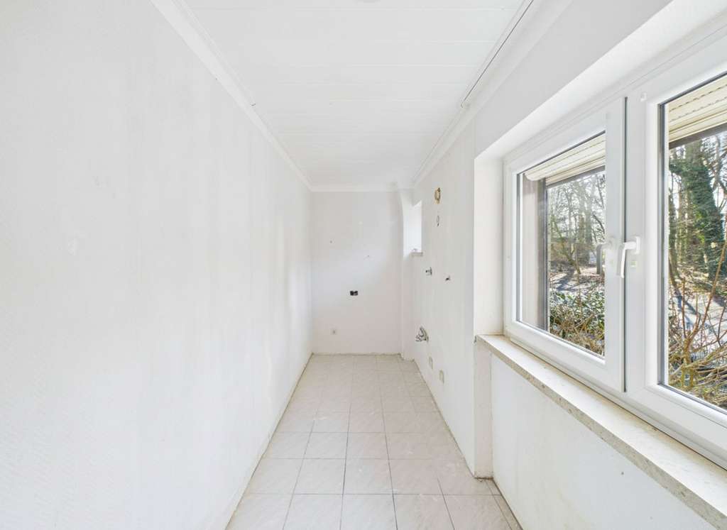 Immobilie in Sehnde - Generationenwohnen oder Renditeobjekt - Haus mit zwei Wohneinheiten, Terrasse & Gartenidylle - Bild 4