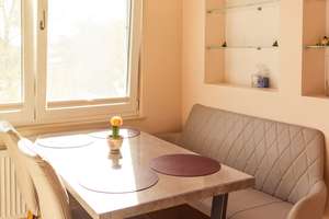  Stilvoll möblierte Wohnung mit Balkon in Bestlage Düsseldorf-Düsseltal (Zooviert. – Graf-Recke-Straße 31, 40239 Düsseltal, Düsseldorf – Vorschaubild 8