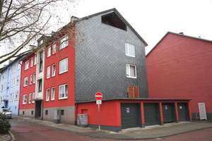 Attraktives Mehrfamilienhaus mit Garagen - Voll vermietet und Renoviert – Feldstr. 4, 42275 Oberbarmen, Wuppertal – Vorschaubild 2