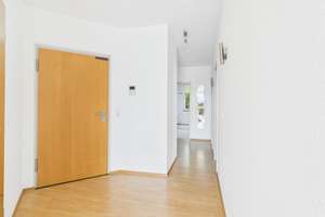 SCHWIND IMMOBILIEN - exklusive 3-Zimmerwohnung mit Balkon, Tiefgaragenplatz +  Fernsicht in Bestlage – Die vollständige Adresse der Immobilie erhältst du vom Anbieter., 64297 Eberstadt, Darmstadt – Vorschaubild 16
