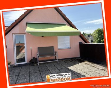 4-Zimmer-Dachgeschoss-Maisonetten-Wohnung mit großer Dachterrasse sowie Markise und Einbauküche zu v