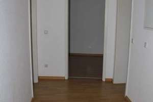 Frei ab 1.3.26 - Bad mit Fenster - nur Wohnzi. straßenseitig ! – Limbacher Straße 28, 9113 Schloßchemnitz, Chemnitz – Vorschaubild 6