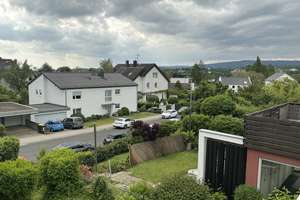 Reihenendhaus in Sonnenberg, Hochwertige Lage, ruhige Wohnatmosphäre, großer Süd-Westgarten ! – Die vollständige Adresse der Immobilie erhältst du vom Anbieter., 65191 Sonnenberg, Wiesbaden – Vorschaubild 3