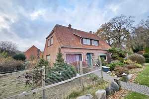 immo-schramm.de: Wohnhaus mit Garage und Carport, großes Grundstück – Rotenburg (Wümme) (Kreis) – Vorschaubild 2
