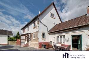 HTI |  Von außen historisch, von innen modern: Hofreite in Frankfurt Nieder-Erlenbach
