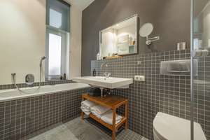 Property thumbnail 5