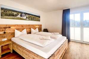 KFW70 Standard, Vermietung an Feriengäste gestattet, 2 Schlafzimmer, vollständige Design-Möblierung – Am Langen Acker 1, 59955 Winterberg – Vorschaubild 5