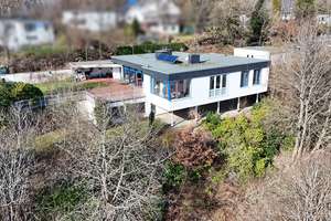 Luxus, Architektur, Design - hochwertige Villa am begehrten Siegener Kulmberg! – Die vollständige Adresse der Immobilie erhältst du vom Anbieter., 57072 Siegen, Siegen – Vorschaubild 3