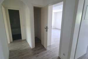 Freundliche 2-Zimmer-Wohnung mit Balkon in Duisburg – Blütenstr. 65, 47166 Duisburg – Vorschaubild 2
