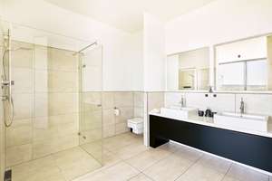 3-Zimmer Luxuswohnung! TOP Lage! Bezugsfertig möbliert mit Sauna! – Ludwig-Erhard-Allee 30, 76131 Südstadt, Karlsruhe – Vorschaubild 17