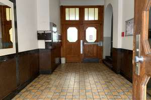 Stilvolle, geräumige und gepflegte 2-Zimmer-Wohnung mit Balkon und EBK in Charlottenburg, Berlin – Neue Kantstraße 11, 14057 Charlottenburg, Berlin – Vorschaubild 22