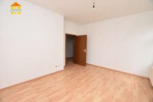 Ideal geschnittene Wohnung sucht neue Mieter, mit Einbauküche. – Ludwig-Kirsch-Straße 32, 9130 Sonnenberg, Chemnitz – Vorschaubild 5