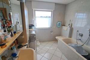 ++ Charmante 3-Zi.-Dachgeschosswohnung mit 2 Balkonen, Garage, 6-FH - zentral & ruhig Lage ++ – Friedrichstr. 81a, 76456 Kuppenheim – Vorschaubild 13