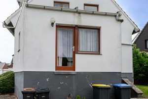 Freistehendes Einfamilienhaus auf großem Grundstück in ruhiger Wohnlage von Alt-Stockheim – Düren (Kreis) – Vorschaubild 8