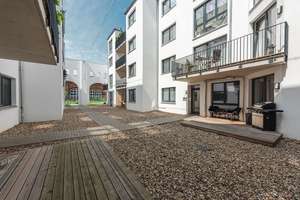 3 Zimmer Maisonette mit 2 Balkonen und EBK in Buckau