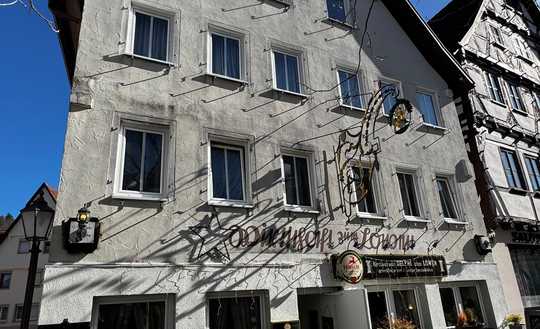 Renditestarkes und gepflegtes Schmuckstück im Herzen von Bad Urach