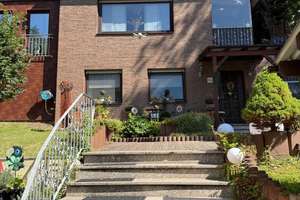Freistehendes Einfamilienhaus mit 159 m² Wohnfläche, Pool und moderner Ausstattung – Die vollständige Adresse der Immobilie erhältst du vom Anbieter., 42281 Oberbarmen, Wuppertal – Vorschaubild 1