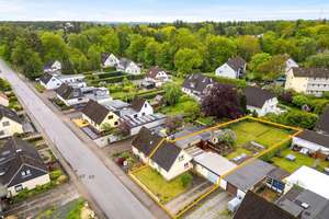 Ein Zuhause mit Perspektive - Doppelhaushälfte mit Entwicklungspotenzial in Lübeck-St. Jürgen – Die vollständige Adresse der Immobilie erhältst du vom Anbieter., 23562 Sankt Jürgen, Lübeck – Vorschaubild 4