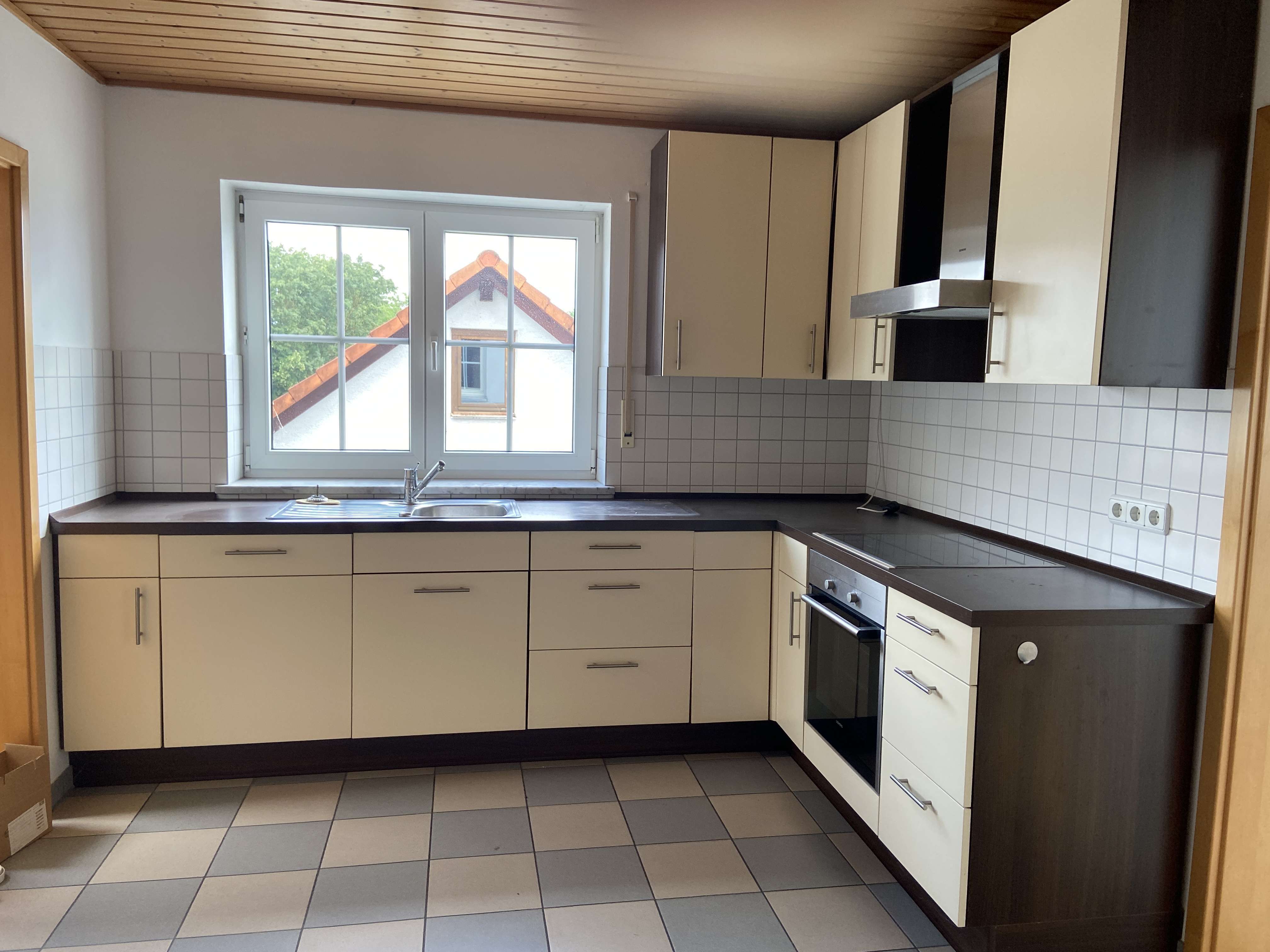 Immobilie in Eggolsheim - Gepflegtes Mehrfamilienhaus mit Ausblick in ruhiger Hanglage – - Bild 7