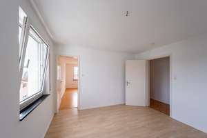 Lichtdurchflutete 2,5-Zimmer-Wohnung mit 2 Balkonen am Hölderlinplatz – Kornbergstr 50, 70176 Hölderlinplatz, Stuttgart – Vorschaubild 30