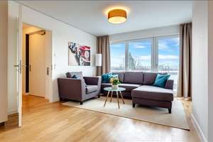 Möbliert: Top möblierte 4-Zimmer-Dachgeschosswohnung  – Die vollständige Adresse der Immobilie erhältst du vom Anbieter., 80937 Am Hart, München – Vorschaubild 2