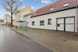 Lebensqualität pur – gemütliches Eigenheim mit 192 Qm Wohnfläche bei Brandenburg an der Havel – Die vollständige Adresse der Immobilie erhältst du vom Anbieter., 14774 Plaue, Brandenburg an der Havel – Vorschaubild 2