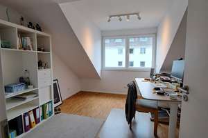Helle 2-Zimmer-Dachgeschosswohnung mit Einbauküche & hochwertiger Ausstattung in Bonn-Kessenich  – Die vollständige Adresse der Immobilie erhältst du vom Anbieter., 53129 Kessenich, Bonn – Vorschaubild 3