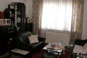 Charmante 2-Zimmer-Wohnung mit Balkon in begehrter Lage von Düsseldorf-Bilk! – Die vollständige Adresse der Immobilie erhältst du vom Anbieter., 40225 Bilk, Düsseldorf – Vorschaubild 2