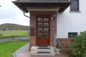 506 - Charmantes Zweifamilienhaus (freistehend) mit Garage & zusätzl. Erholungsgrundstück in Lahntal – Am Rodenbach X, 35094 Marburg-Biedenkopf (Kreis) – Vorschaubild 11