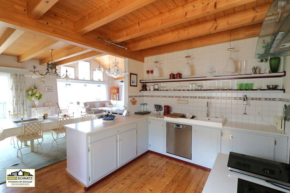 Immobilie in Großheubach - Vielseitiges Wohnensemble – Einfamilienhaus mit vermieteter ELW (Zweitwohnsitz) & Gästehaus - Bild 3