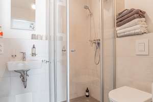 Moderne, bezugsfreie 4-Zimmer mit hochwertiger Ausstattung, Westbalkon und zwei Bädern – Die vollständige Adresse der Immobilie erhältst du vom Anbieter., 81829 Trudering-Riem (Ortsteil), München – Vorschaubild 17