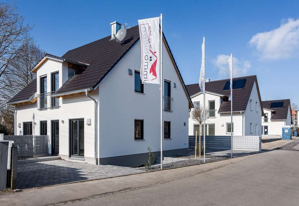 Immobilie in Langerringen - Ehemaliges Musterhaus! Top modernes Einfamilienhaus im sehr gepflegten Zustand! Neuwertig! - Bild 3