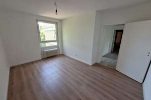 3 Zimmer Wohnung mit Balkon und Aufzug in der 4. Etage – 44309 Brackel (Ortsteil), Dortmund – Vorschaubild 2