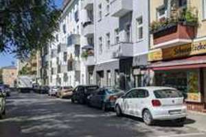 2-Zimmer-Altbau in Britz, ruhig im Hinterhaus – vermietet, Eigenbedarf ab 2030 möglich – Jahnstr. 78, 12347 Britz, Berlin – Vorschaubild 2